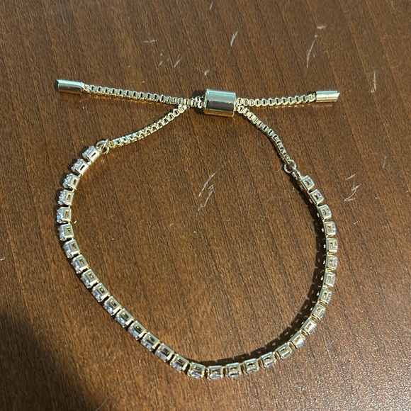 BaubleBar Gold Bracelet - Picture 3 of 3